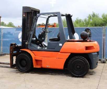 LPG heftrucks 1999  Toyota  5FG60 (11)