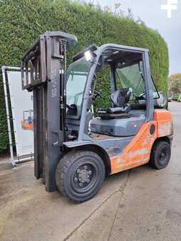 Carretilla elevadora GLP - Toyota 02-7 FGF (16)