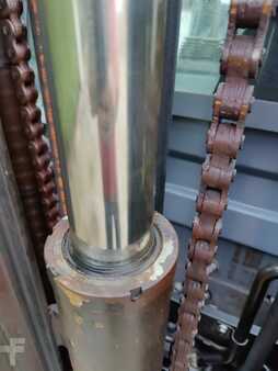 Carretilla elevadora GLP - Toyota 02-7 FGF (3)