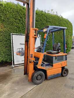 Eléctrica de 4 ruedas - Toyota 1500 (10)