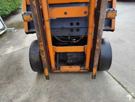 Eléctrica de 4 ruedas - Toyota 1500 (4)