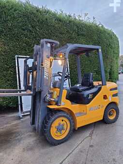 Dieseltrukki - [div] 3500 KG (13)