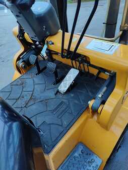 Dieseltrukki - [div] 3500 KG (3)