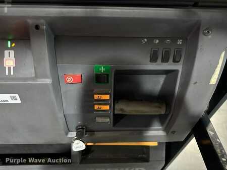 Vertical order pickers 2015  Crown SP3520-30 (13)