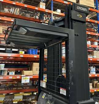 Vertical order pickers 2015  Crown SP3520-30 (21)