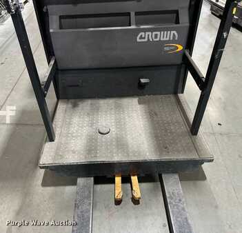 Vertical order pickers 2016  Crown SP3520-30 (12)