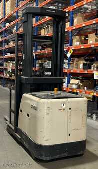 Vertical order pickers 2016  Crown SP3520-30 (6)