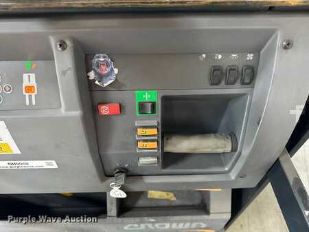 Vertical order pickers 2015  Crown SP3520-30 (16)