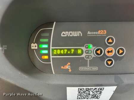 Vertical order pickers 2015  Crown SP3520-30 (20)