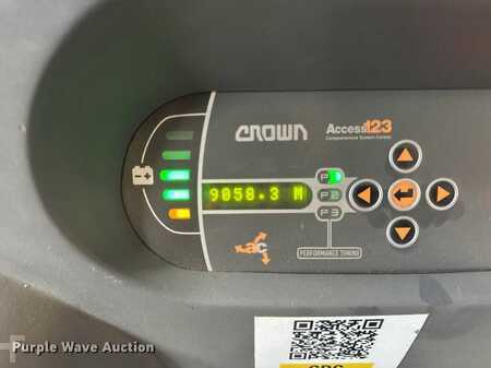 Vertical order pickers 2015  Crown SP3520-30 (21)