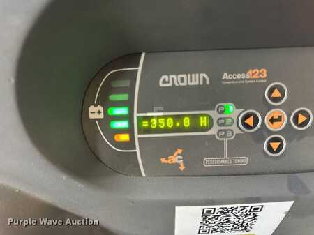 Vertical order pickers 2015  Crown SP3520-30 (23)