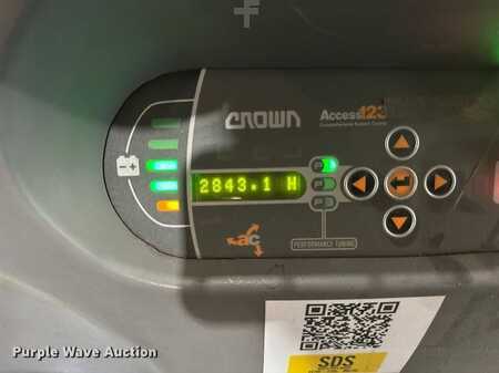 Vertical order pickers 2016  Crown SP3520-30 (15)