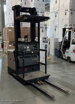Vertical order pickers 2016  Crown SP3520-30 (3)