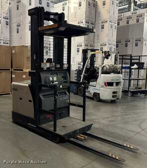 Vertical order pickers 2016  Crown SP3520-30 (4)
