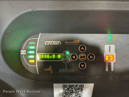Vertical order pickers 2016  Crown SP3520-30 (15)