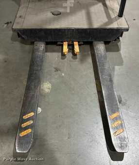 Vertical order pickers 2016  Crown SP3520-30 (9)