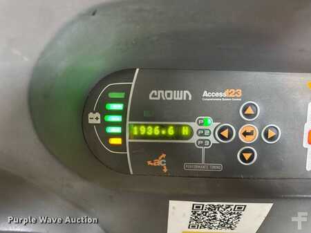 Vertical order pickers 2016  Crown SP3520-30 (20)