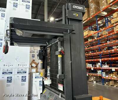 Vertical order pickers 2017  Crown SP4020-30 (25)