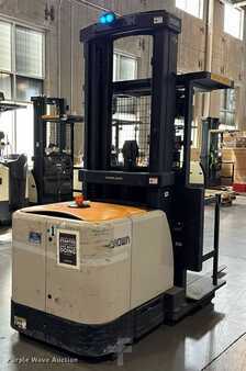 Vertical order pickers 2017  Crown SP4020-30 (5)