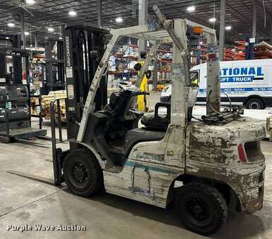 Propane Forklifts 2015  Unicarriers PF50 (8)