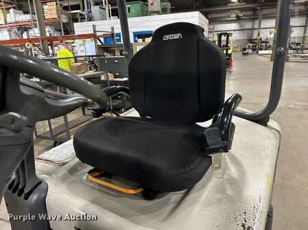 4 Wheels 2012  Crown FC4525-50 (21)
