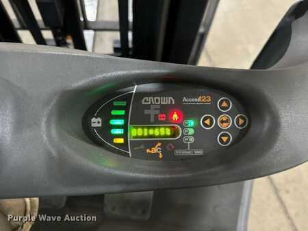 4 Wheels 2012  Crown FC4525-50 (24)