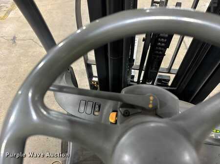 4 Wheels 2012  Crown FC4525-50 (36)