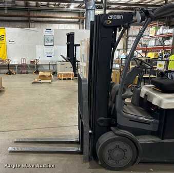 4 Wheels 2012  Crown FC4525-50 (9)
