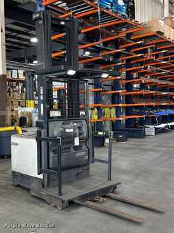 Vertical order pickers 2017  Crown SP4050-30 (3)
