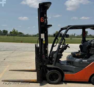 Propane Forklifts 2018  Toyota 8FGCU32 (9)