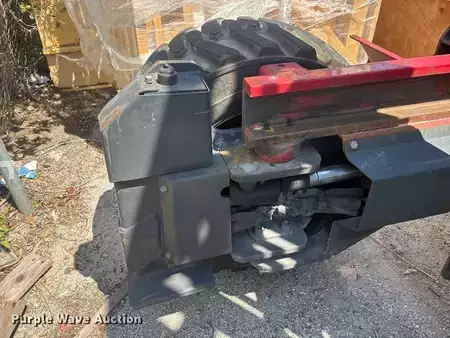 Diesel Forklifts 2017  Moffett M8 (20)