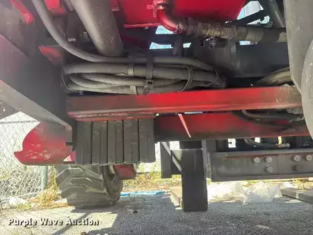 Diesel Forklifts 2017  Moffett M8 (24)