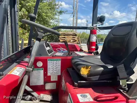 Diesel Forklifts 2017  Moffett M8 (34)