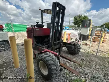 Diesel Forklifts 2003  Moffett M5500 (4)