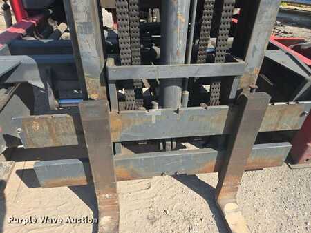 Diesel Forklifts 2015  Moffett M8 (15)