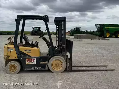 Montacargas GLP - Doosan G25E-3 (4)