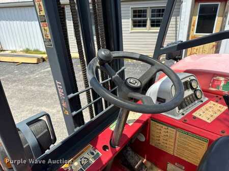 Diesel Forklifts - Moffett M55 (33)