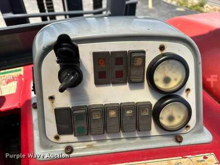 Diesel Forklifts - Moffett M55 (37)