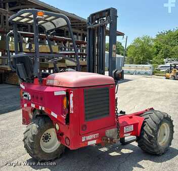 Diesel Forklifts - Moffett M55 (5)