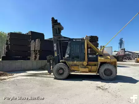 Diesel Forklifts 1999  Taylor THD300 (8)
