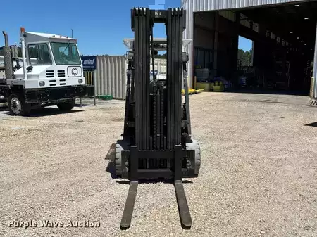 Propane Forklifts 2012  Nissan PF80YLP (2)