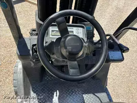 Propane Forklifts 2012  Nissan PF80YLP (29)
