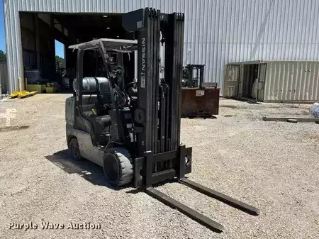 Propane Forklifts 2012  Nissan PF80YLP (3)