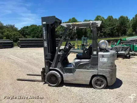 Propane Forklifts 2012  Nissan PF80YLP (8)