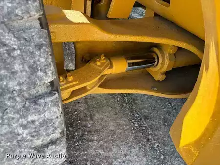 Montacargas diésel - CAT Lift Trucks DP70N (22)