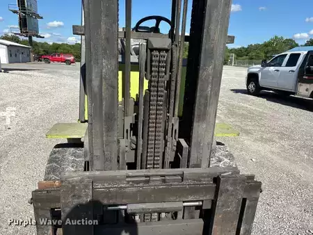 Propane Forklifts - Clark CGP40 (14)