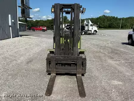 Propane Forklifts - Clark CGP40 (2)