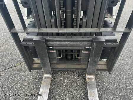 Propane Forklifts 2015  Nissan PFS40 (11)
