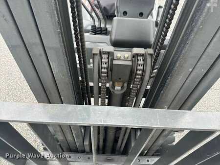 Propane Forklifts 2015  Nissan PFS40 (13)