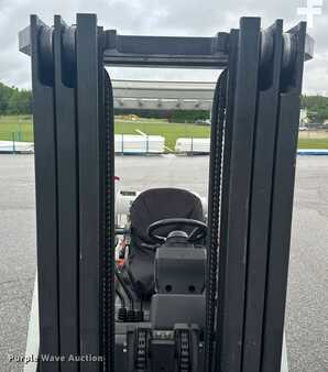 Propane Forklifts 2015  Nissan PFS40 (14)